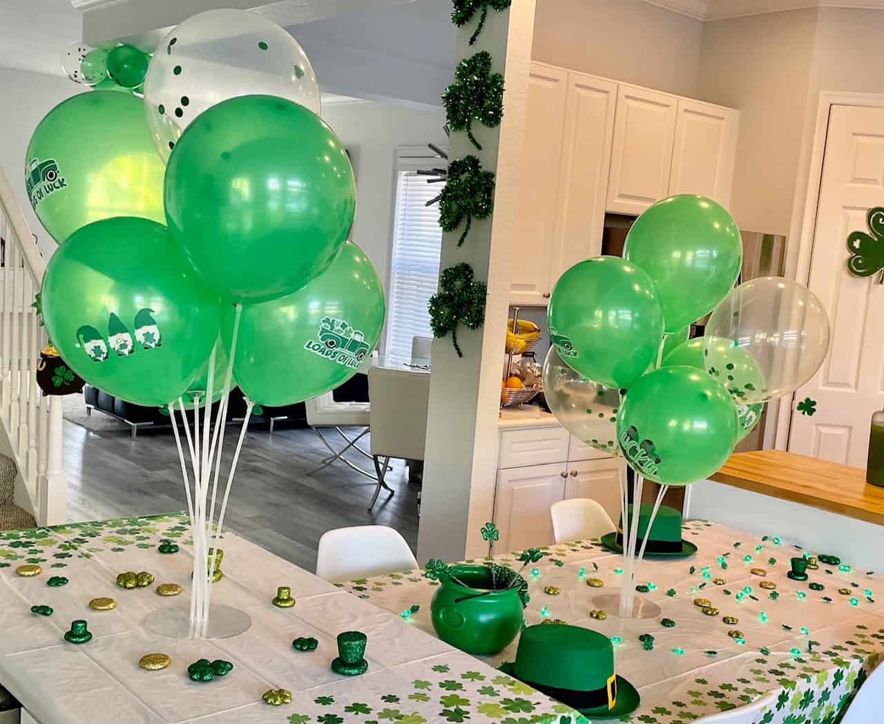 St Patricks Day Balloon Stands