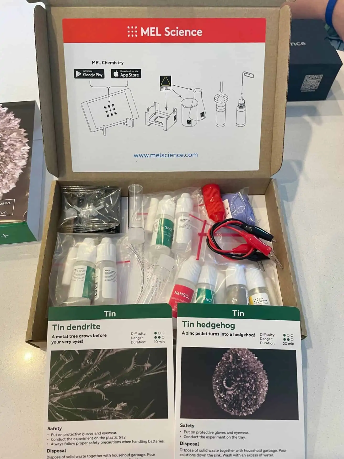 Mel Science kit box