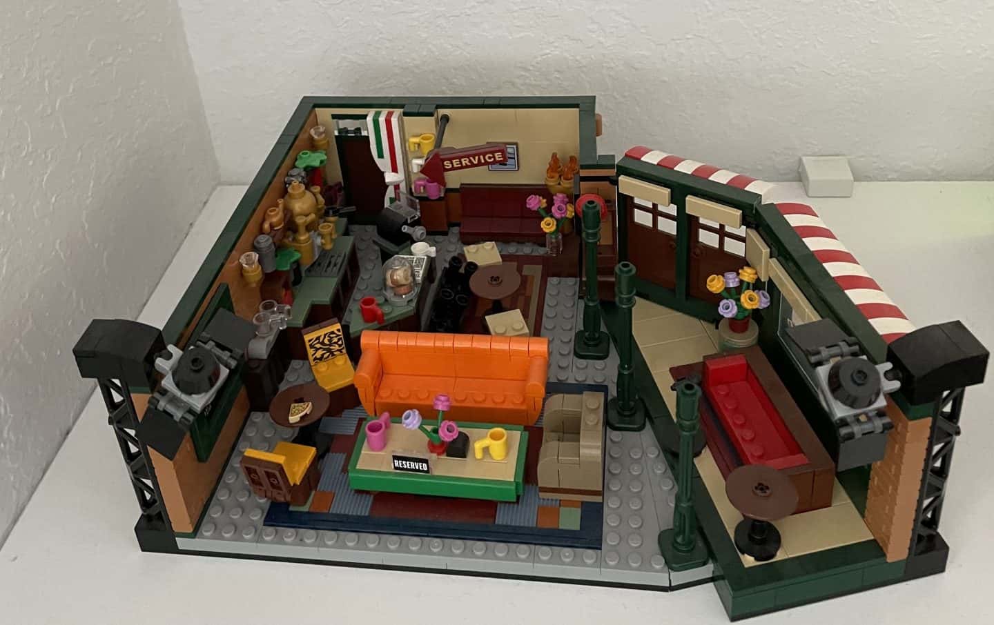 lego central perk