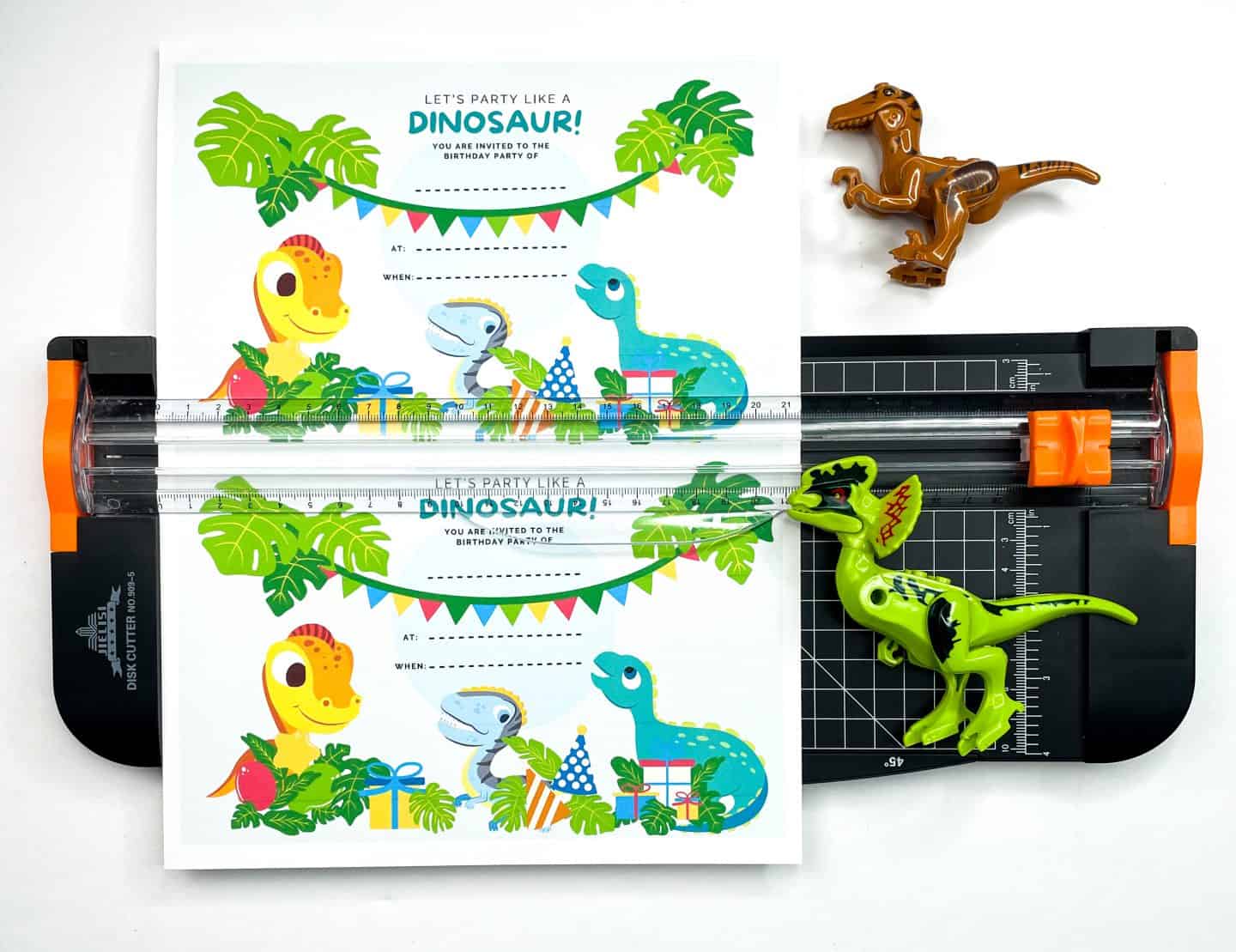 free printable dinosaur party invitation