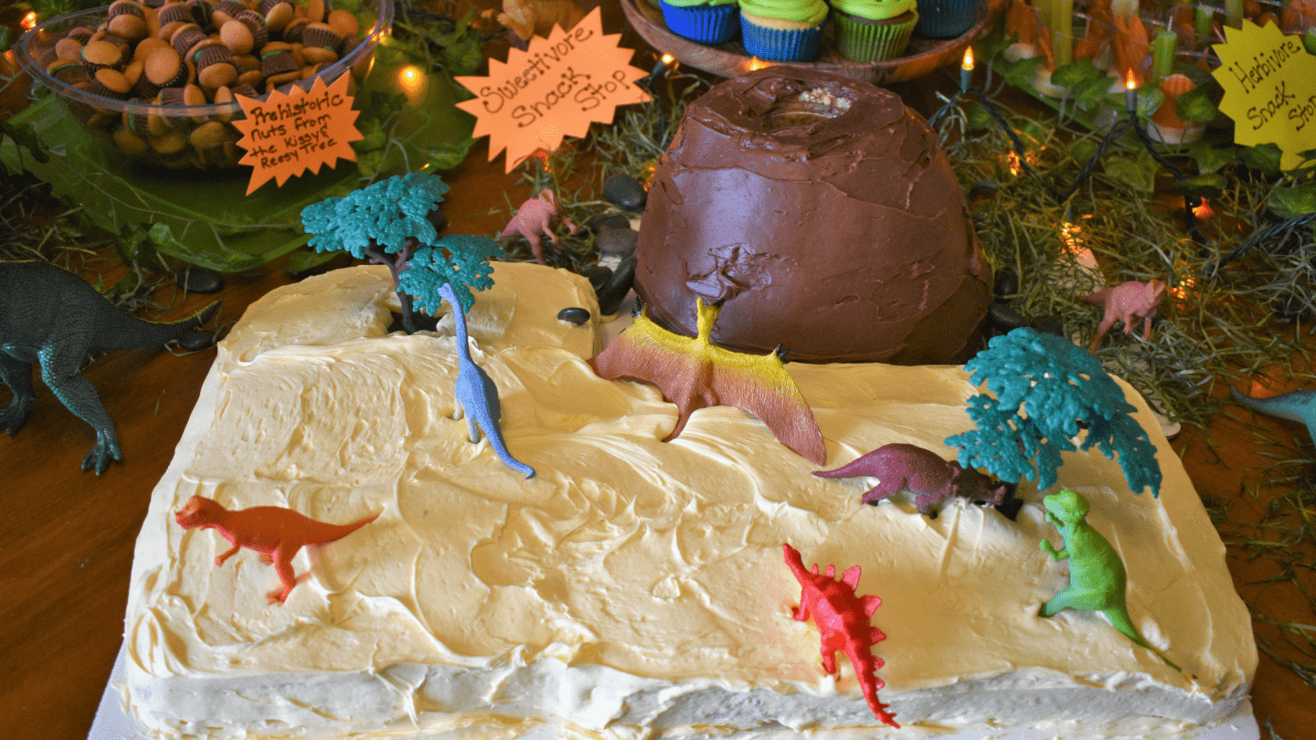 Dinosaur Cake DIY