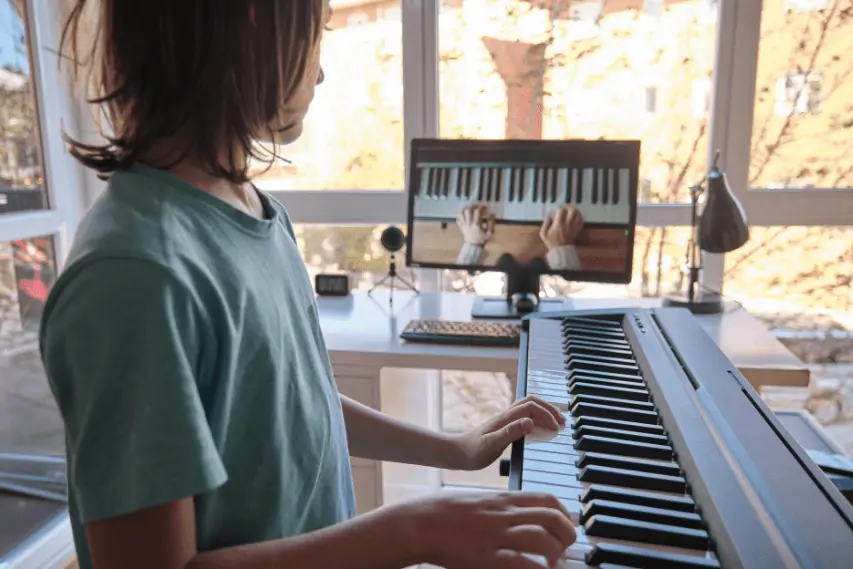 15 Online Music Lessons For Kids That Are Awesome