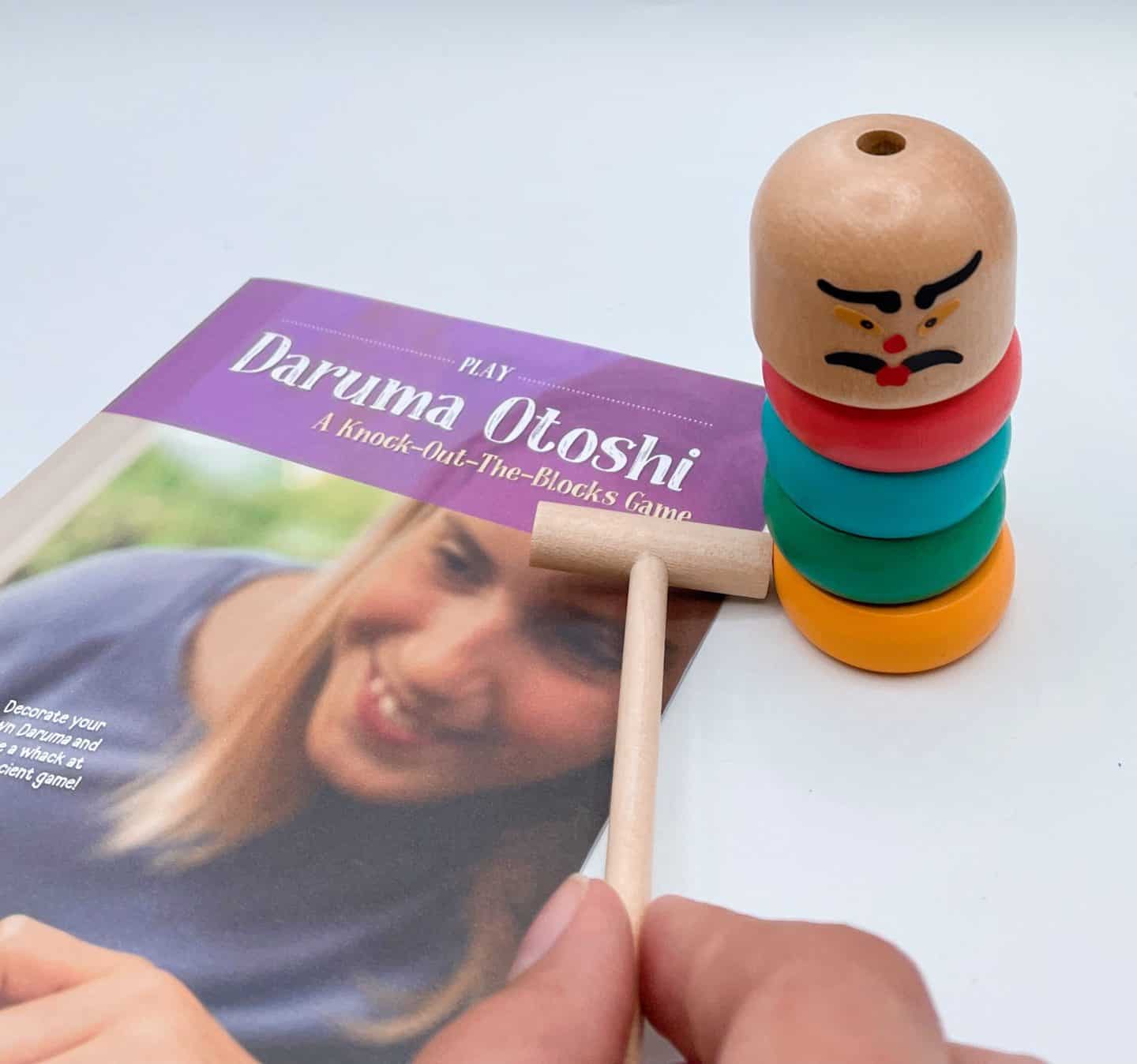 playing daruma otoshi